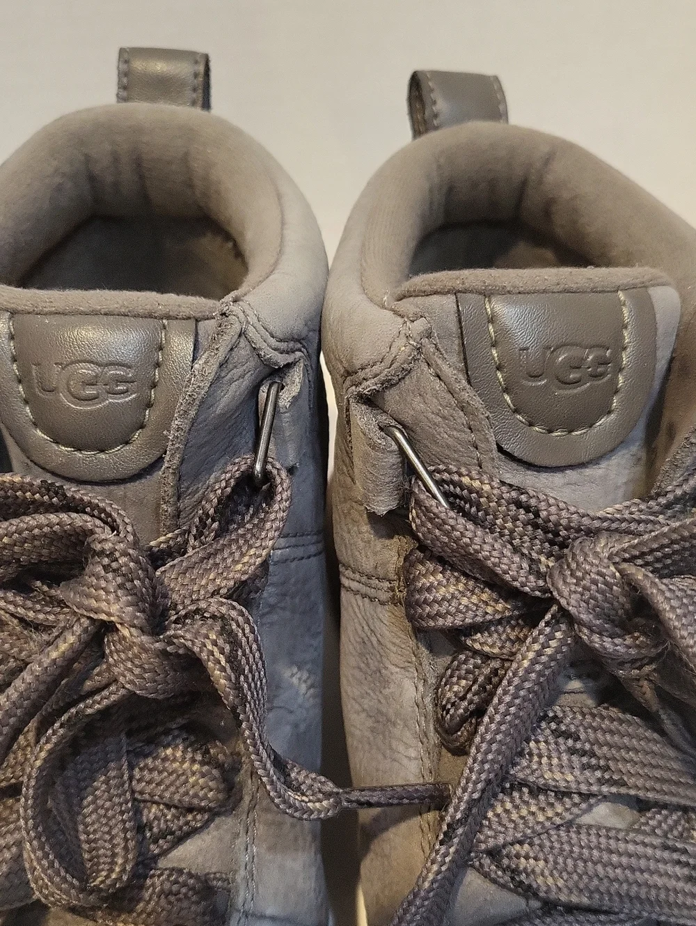 UGG Women's Lakesider Ankle Sneaker Boots Thunder Cloud Gray Size 8